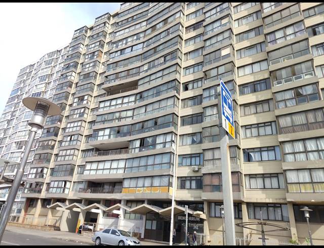 2.5 BEDROOM FLAT FOR SALE IN SOUTH BEACH